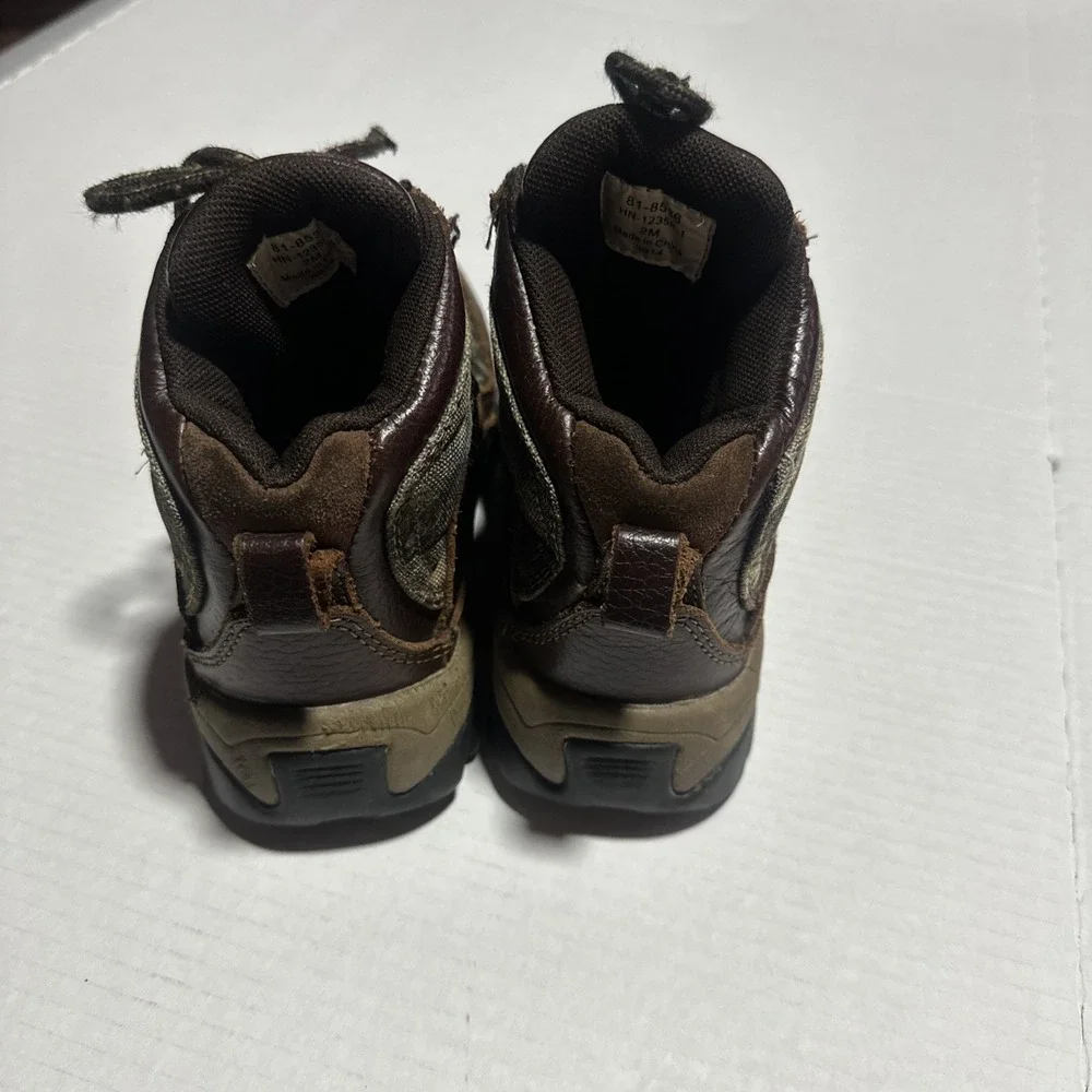 Cabela's Dry-Plus Boy's Boots Size 4 Brown Color